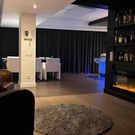 Luxe Apartment