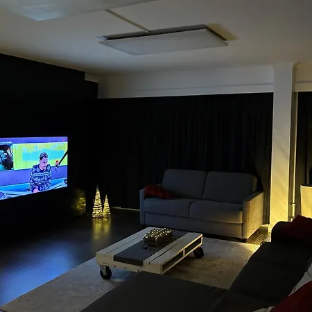 Luxe 아파트